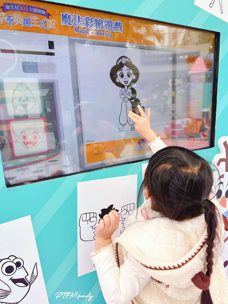 ★新北最新景點★ 林口三井outlet,迪士尼100主題燈飾 S__111386983_0