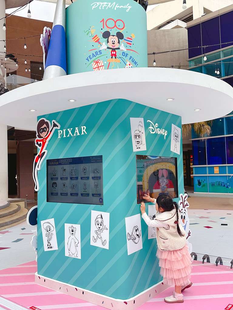 ★新北最新景點★ 林口三井outlet,迪士尼100主題燈飾 S__111386981_0