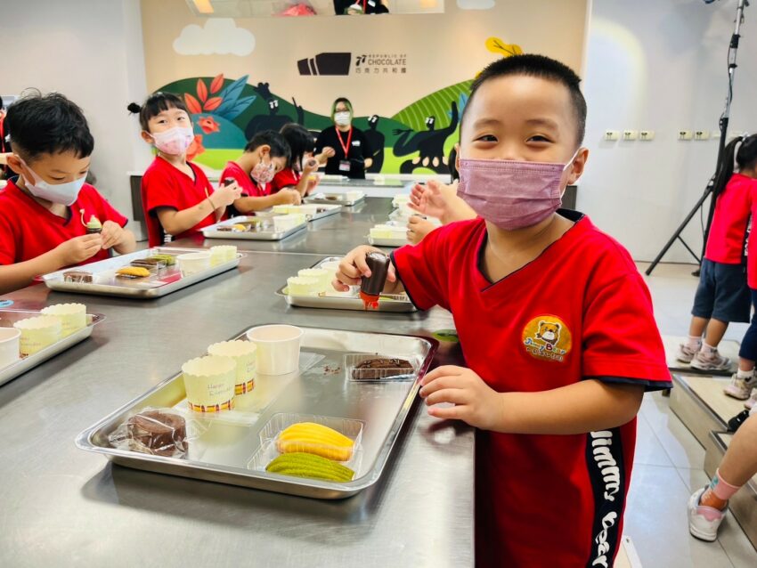 【77巧克力共和國】最新桃園觀光工廠《門票優惠/遊園攻略/手作DIY懶人包》