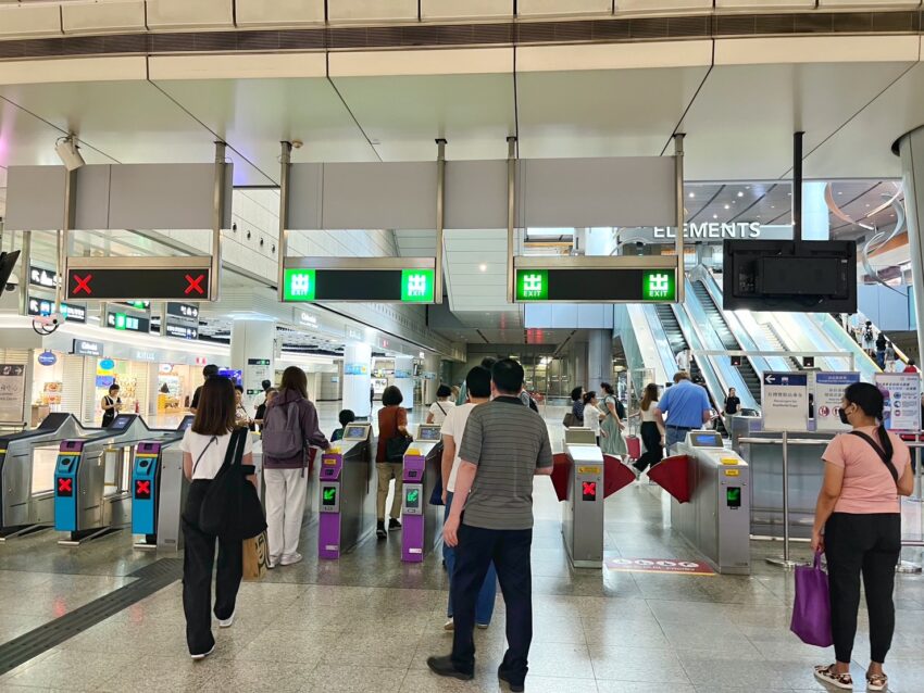 【香港地鐵攻略】港鐵路線、香港地鐵圖、車票/八達通/一日票購買優惠、必拍香港九宮格 【香港地鐵攻略】港鐵路線、香港地鐵圖、車票/八達通/一日票購買優惠、必拍香港九宮格