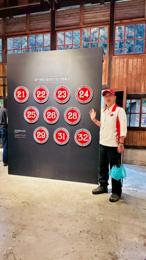 阿里山郵輪式巴士｜郵輪式列車玩法，不開車也能暢玩阿里山！