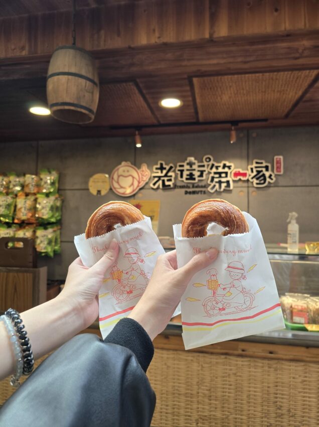 阿里山郵輪式巴士｜郵輪式列車玩法，不開車也能暢玩阿里山！