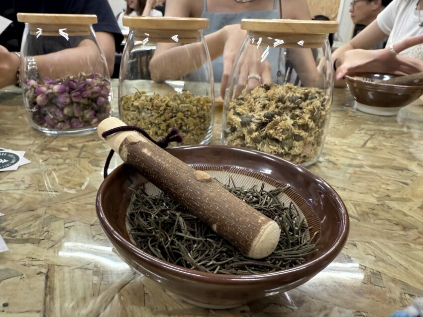 【苗栗自然圈農場】免裝備包圈露營、懶人露營玩DIY、泡湯、美式BBQ｜苗栗露營Lofi-land