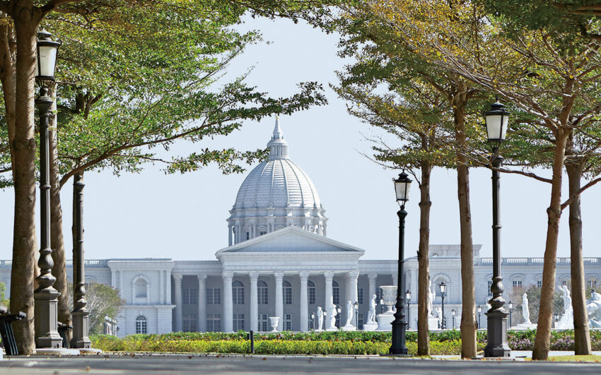 奇美博物館 【奇美博物館】2026台南奇美門票交通、展覽攻略，奇美博物館一日遊這樣玩！ 9 2026