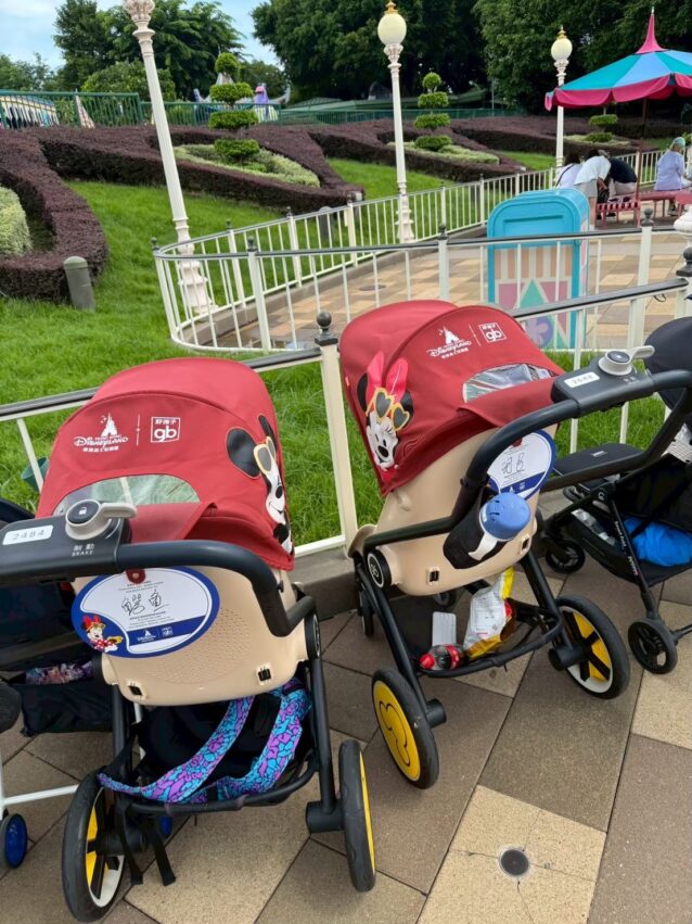 【香港迪士尼樂園攻略】親子必玩遊樂設施、門票推薦、裝備清單、樂園住宿，陪孩子寫下童話瞬間！