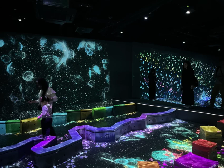 【福岡teamLab】必去的奇幻沉浸式體驗，門票、交通、設施攻略｜福岡必去景點